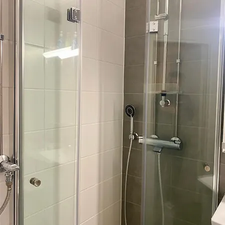 Apartment Huttu 1 - Ihqu Yksioe Loistavalla Sijainnilla