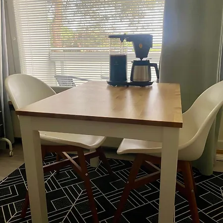 Huttu 1 - Ihqu Yksioe Loistavalla Sijainnilla * 伊萨尔米